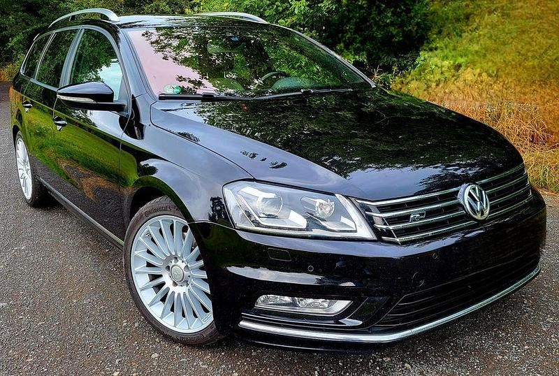 Schwarz Gebraucht 2013 VW Passat R-line Kombi | 9.500 € (Fairer Preis) - Bild 1/4