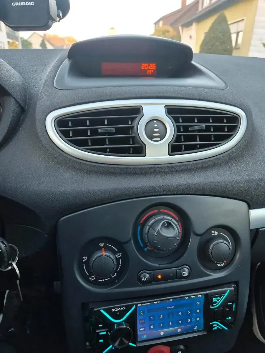 Gebraucht Renault Clio III 112 PS (82 kW) 2006 Silber Kleinwagen