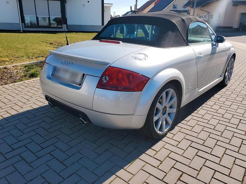 Gebraucht Audi TT 225 PS (165 kW) 2001 Silber Coupé
