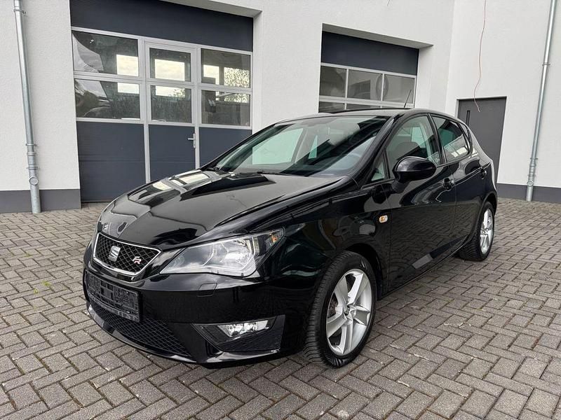 Schwarz Gebraucht 2015 Seat Ibiza Design Limousine | 7.500 € (Fairer Preis) - Bild 1/4