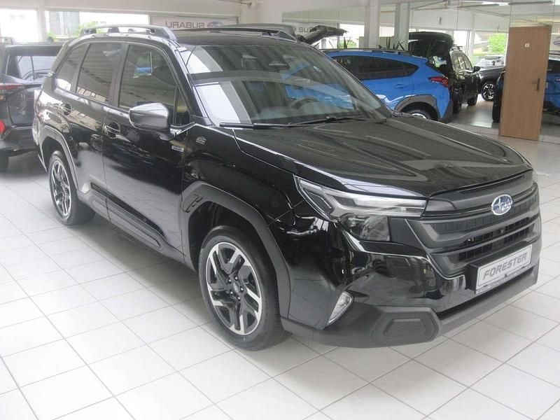 Crystal black silica Neu 2025 Subaru Forester Active SUV | 41.550 € (Fairer Preis) - Bild 1/4