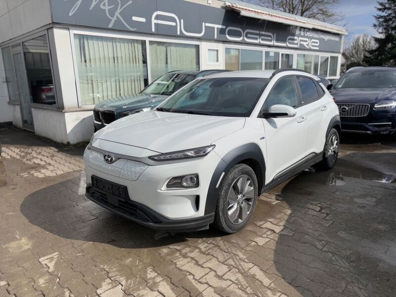 Weiß Gebraucht 2020 Hyundai Kona Style SUV | 16.490 € (Fairer Preis) - Bild 1/4