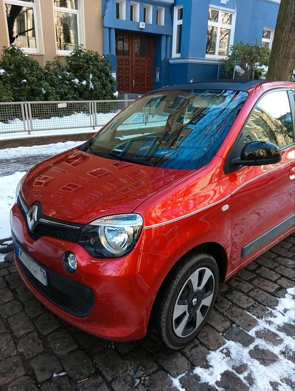 Rot Gebraucht 2018 Renault Twingo LIMITED Kleinwagen | 5.500 € - Bild 1/4