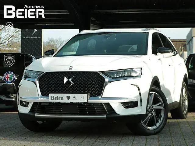Weiß Gebraucht 2022 DS Automobiles DS7 Crossback Rivoli SUV | 30.380 € (Etwas zu teuer) - Bild 1/4