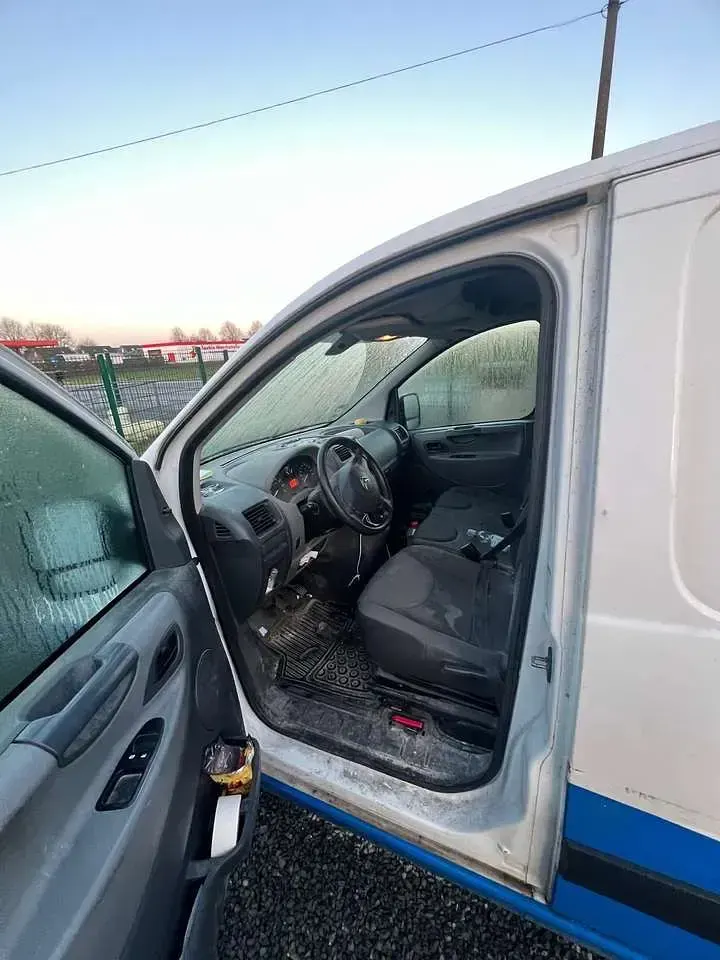 Used Citroën Jumpy 90 HP (66 kW) 2013 White Minivan