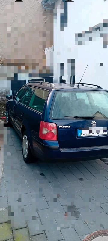 Gebraucht VW Passat 102 PS (75 kW) 2002 Blau Kombi