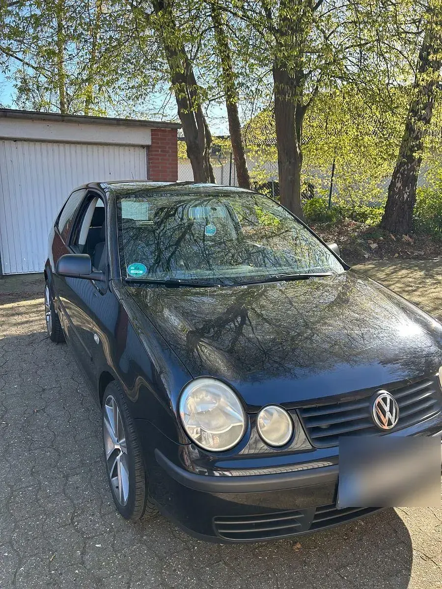 Gebraucht VW Polo Basis 54 PS (39 kW) 2004 Schwarz Kleinwagen