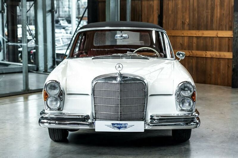 Gebraucht Mercedes 220 120 PS (88 kW) 1963 Weiß Cabrio
