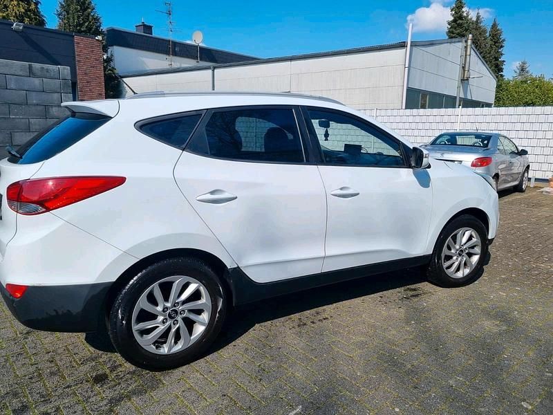 Gebraucht Hyundai ix35 164 PS (120 kW) 2010 Weiß SUV