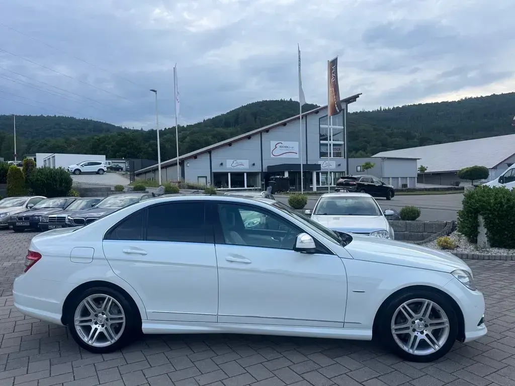 Gebraucht Mercedes C280 Avantgarde 231 PS (169 kW) 2008 Weiß Limousine