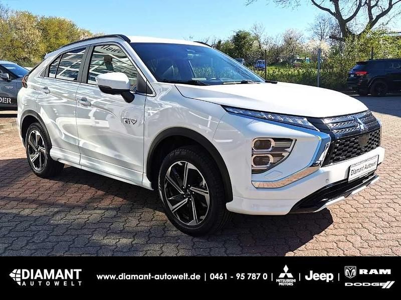 Second-hand Mitsubishi Eclipse Cross Plus 188 CP (138 kW) 2022 Alb SUV