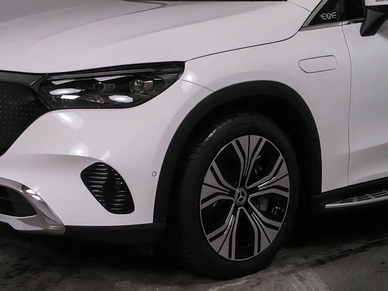 Gebraucht Mercedes EQE300 180 kW (245 PS) 2024 Weiß SUV