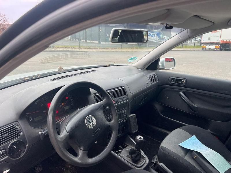 Gebraucht VW Golf IV Ocean 101 PS (74 kW) 2005 Silber Kombi