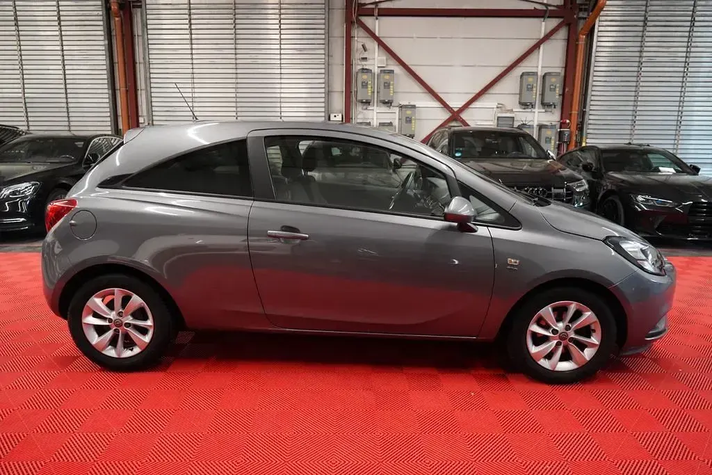 Gebraucht Opel Corsa drive 90 PS (66 kW) 2016 Grau Kleinwagen
