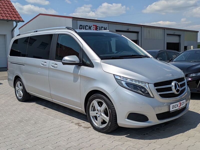 Brillantsilber metallic Gebraucht 2016 Mercedes V220 Edition Van / Kleinbus | 29.450 € (Guter Preis) - Bild 1/4