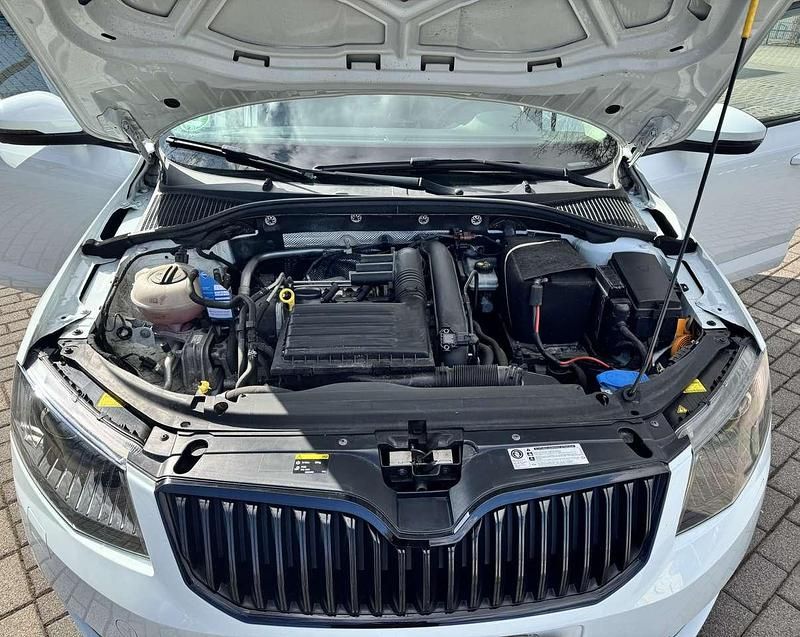 Gebraucht Skoda Octavia Joy 110 PS (80 kW) 2016 Kleinwagen