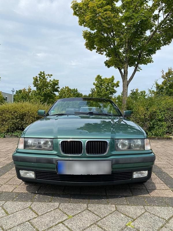 Gebraucht BMW 318 Cabriolet 120 PS (88 kW) 1998 Grün Cabrio