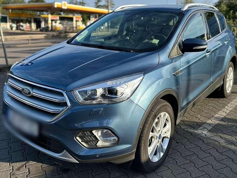 Blau Gebraucht 2019 Ford Kuga Cool & Connect SUV | 15.200 € (Guter Preis) - Bild 1/3