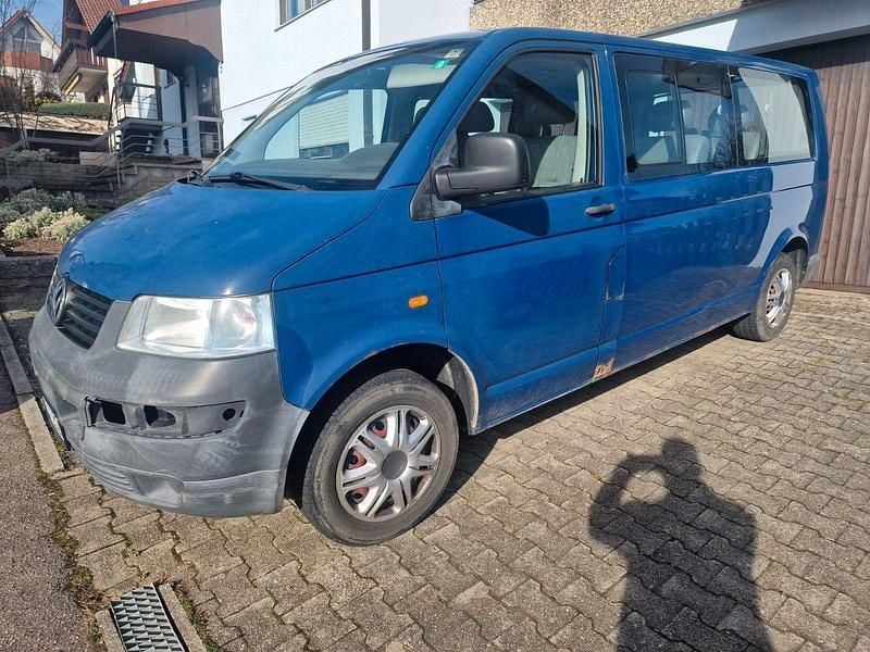 Second-hand VW Transporter 105 CP (77 kW) 2005 Albastru Van