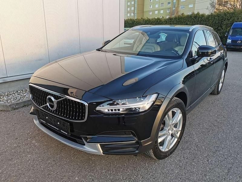 Gebraucht Volvo V90 CC 190 PS (139 kW) 2019 Black solid "stone" / solid Kombi