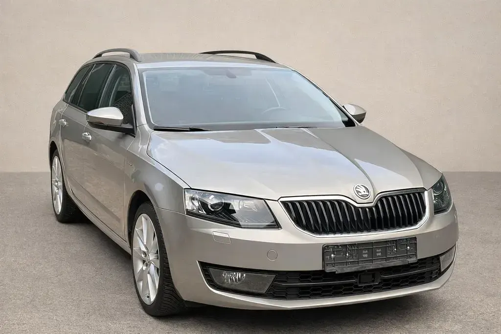 Gebraucht Skoda Octavia Joy 116 PS (85 kW) 2017 Beige Kombi