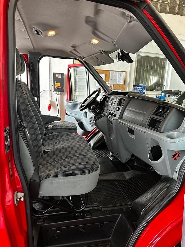 Second-hand Ford Transit 140 CP (102 kW) 2012 Roșu Van