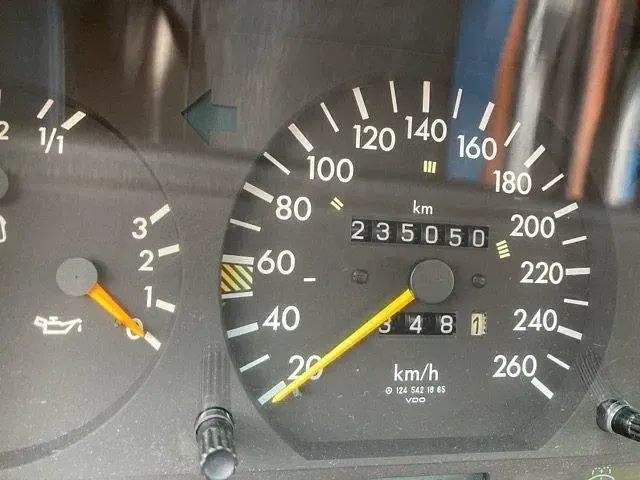 Gebraucht Mercedes E320 220 PS (161 kW) 1993 Schwarz Coupé