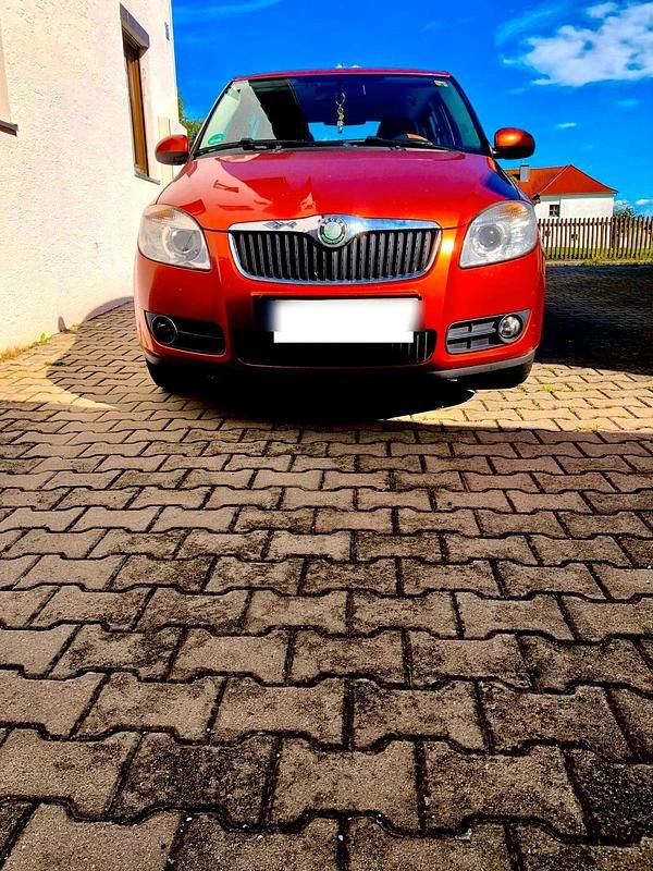 Orange Gebraucht 2008 Skoda Fabia Kleinwagen | 2.000 € (Guter Preis) - Bild 1/4