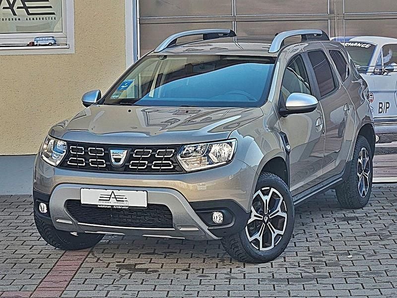 Gebraucht Dacia Duster Prestige 114 PS (83 kW) 2019 Beige SUV