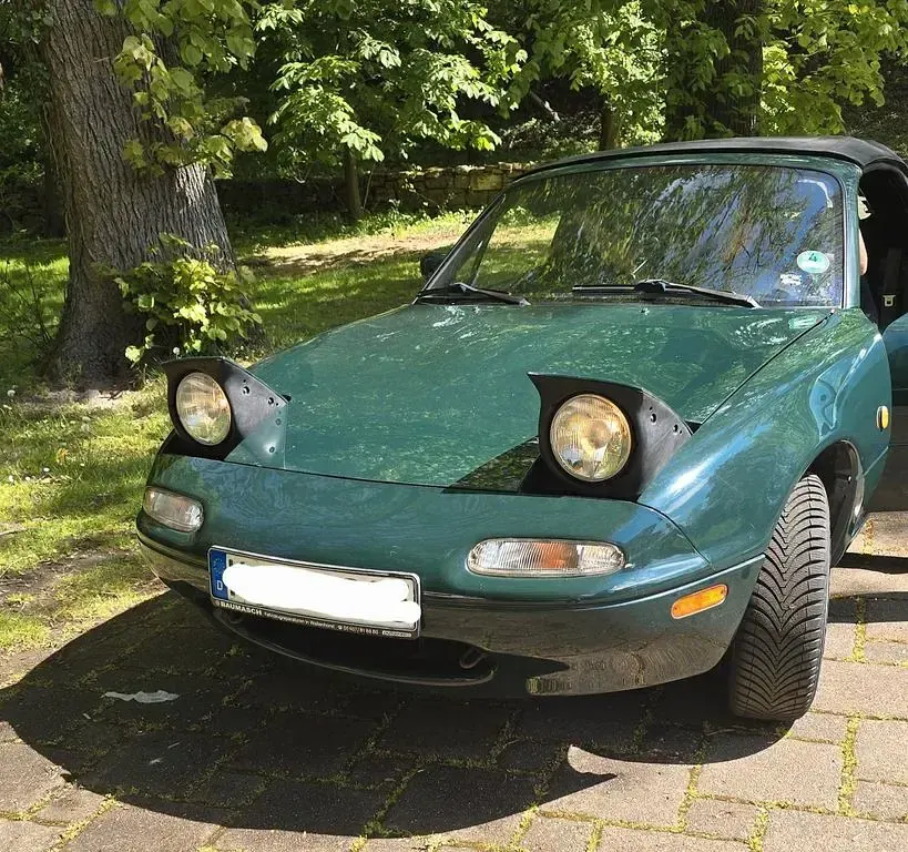 Second-hand Mazda MX5 90 CP (66 kW) 1998 Verde Cabrio