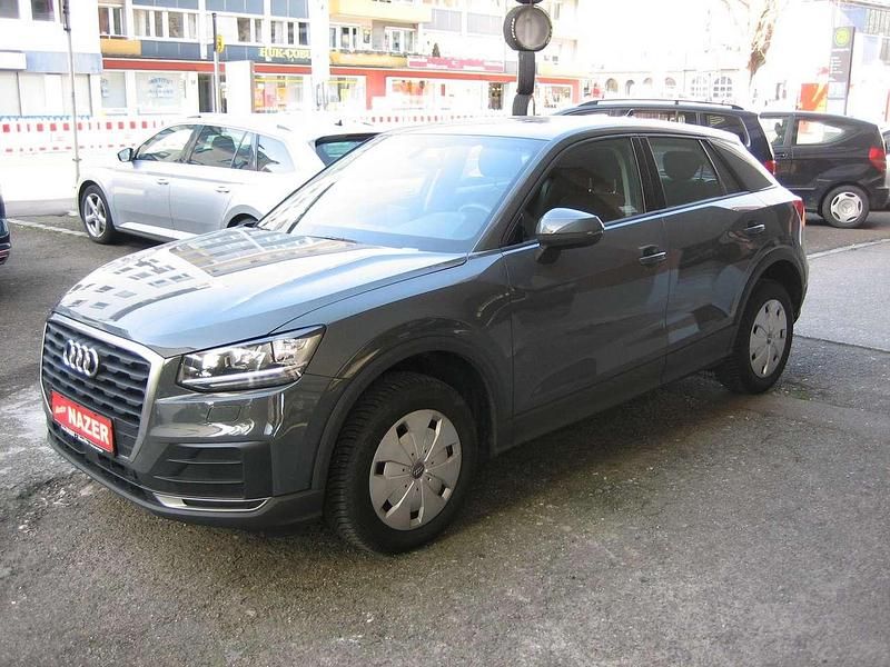 Gebraucht Audi Q2 116 PS (85 kW) 2020 Nanograu metallic SUV