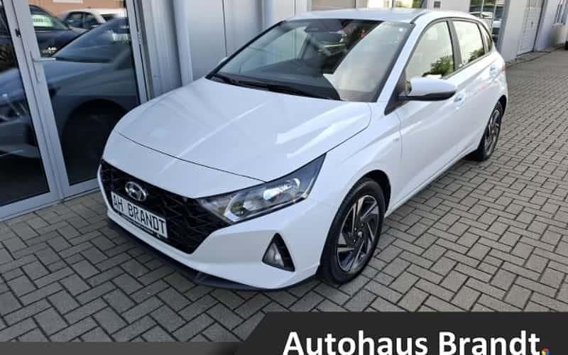 Weiß Gebraucht 2021 Hyundai i20 Select Limousine | 14.990 € (Fairer Preis) - Bild 1/4