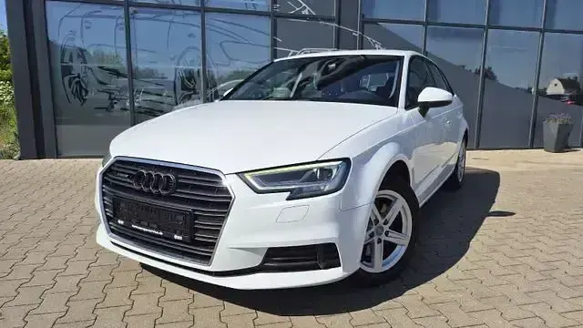 Gebraucht Audi A3 Ambiente 184 PS (135 kW) 2016 Weiß Limousine