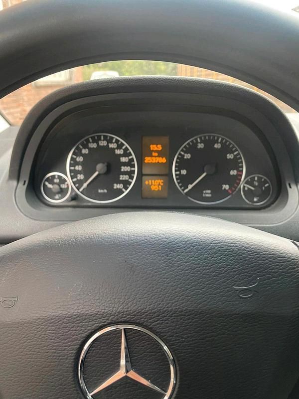 Gebraucht Mercedes A170 116 PS (85 kW) 2004 Schwarz Limousine