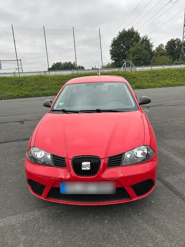 Rot Gebraucht 2007 Seat Ibiza Limousine | 200 € (Superpreis) - Bild 1/4