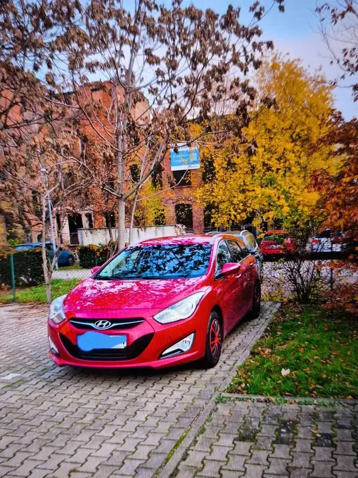 Gebraucht Hyundai i40 Edition 135 PS (99 kW) 2015 Rot Kombi
