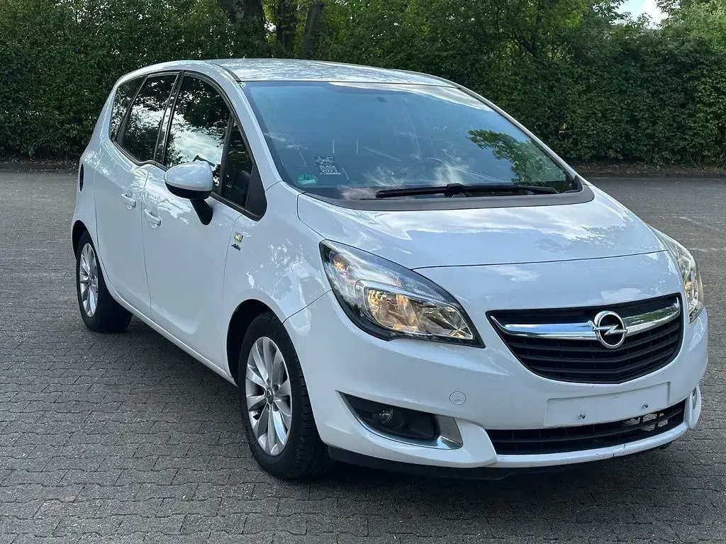 Gebraucht Opel Meriva Active 110 PS (80 kW) 2017 Weiß Van / Kleinbus