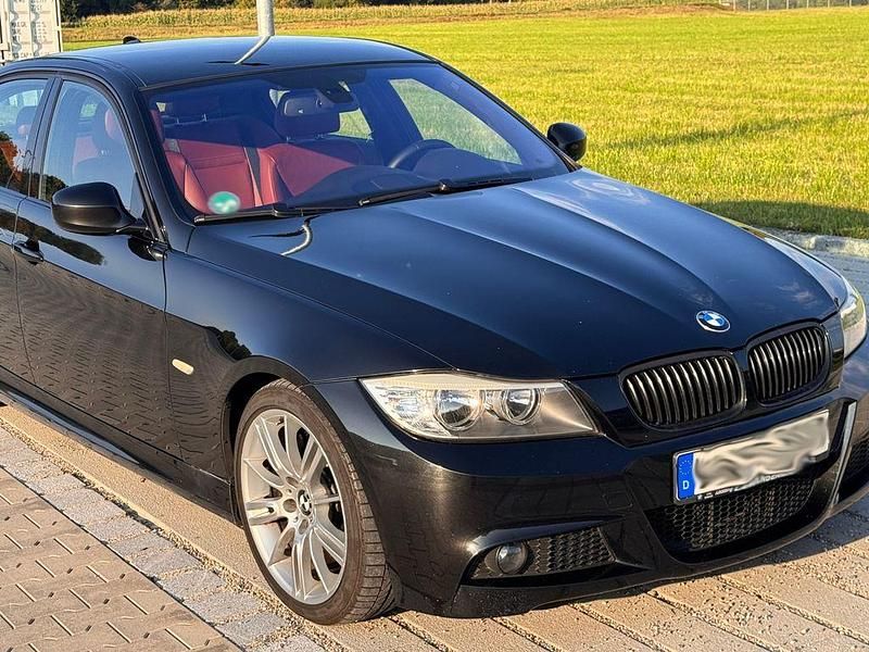 Schwarz Gebraucht 2008 BMW 330 Performance Limousine | 9.900 € (Fairer Preis) - Bild 1/4