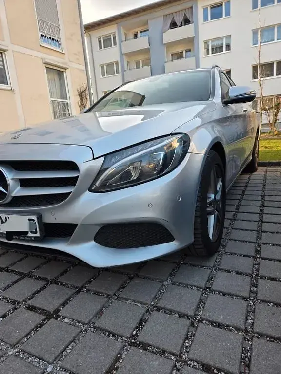 Gebraucht Mercedes 200 136 PS (100 kW) 2017 Silber Limousine