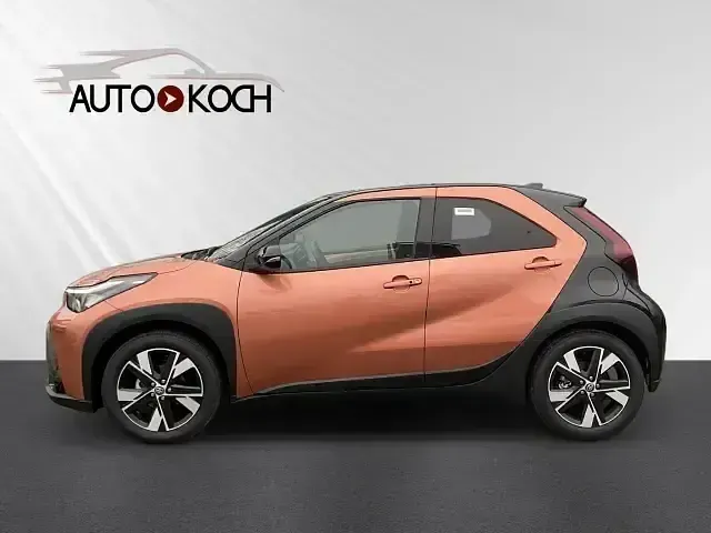 Gebraucht Toyota Aygo X Lounge 116 PS (85 kW) 2026 Cinnamon bronze SUV