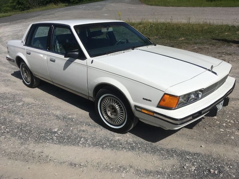 Weiß Gebraucht 1988 Buick Century Limousine | 10.999 € - Bild 1/4