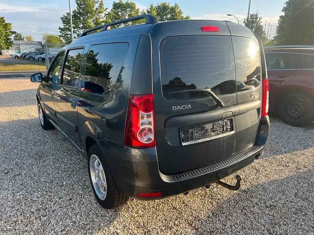Gebraucht Dacia Logan MCV Lauréate 105 PS (77 kW) 2010 Grau Kombi