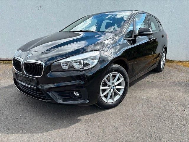 Gebraucht BMW 218 Advantage 136 PS (100 kW) 2018 Schwarz Kombi