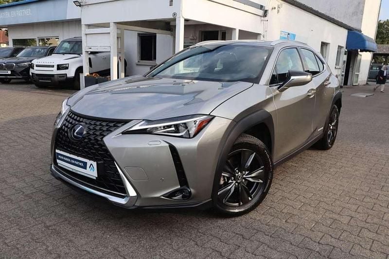 Titaniumsilber Gebraucht 2022 Lexus UX 250h Executive Line SUV | 28.970 € (Fairer Preis) - Bild 1/2