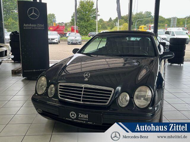 Schwarz Gebraucht 1999 Mercedes CLK320 Elegance Cabrio | 15.900 € - Bild 1/4