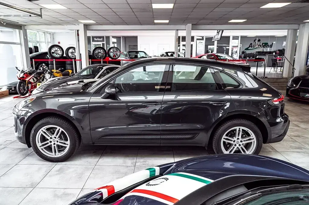 Usata Porsche Macan 445 CV (327 kW) 2023 Grigio SUV