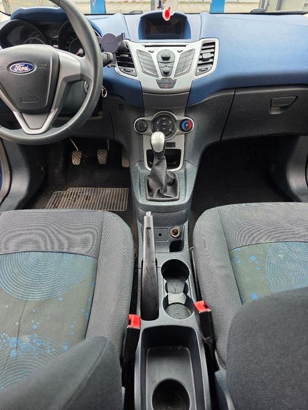 Gebraucht Ford Fiesta 60 PS (44 kW) 2009 Blau Kleinwagen