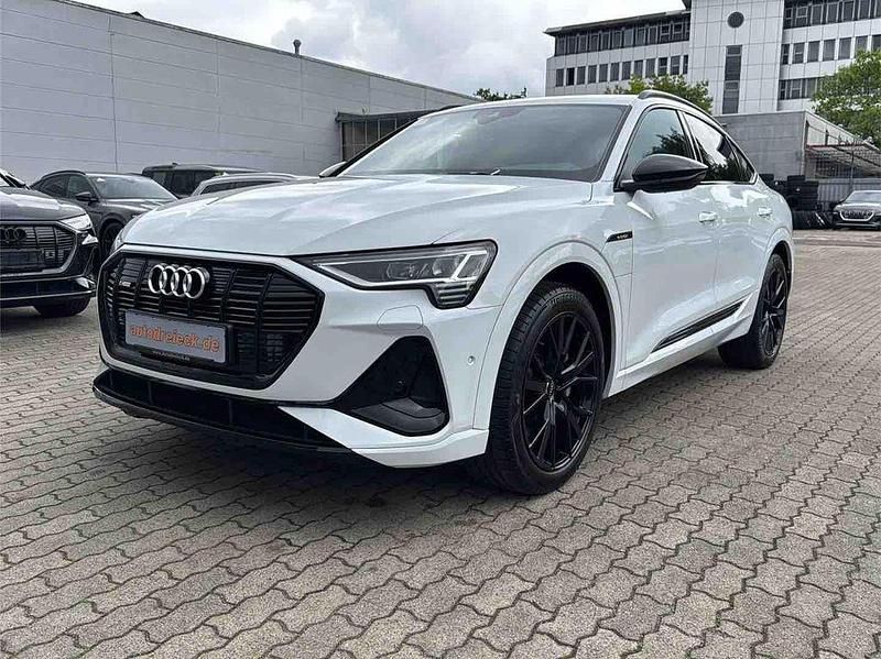 Gletscherweiß metallic Gebraucht 2022 Audi e-tron Sportback S-Line SUV | 37.950 € (Superpreis) - Bild 1/2
