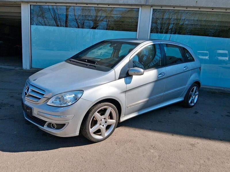 Silber Gebraucht 2008 Mercedes B200 AMG Van / Kleinbus | 2.499 € (Superpreis) - Bild 1/4