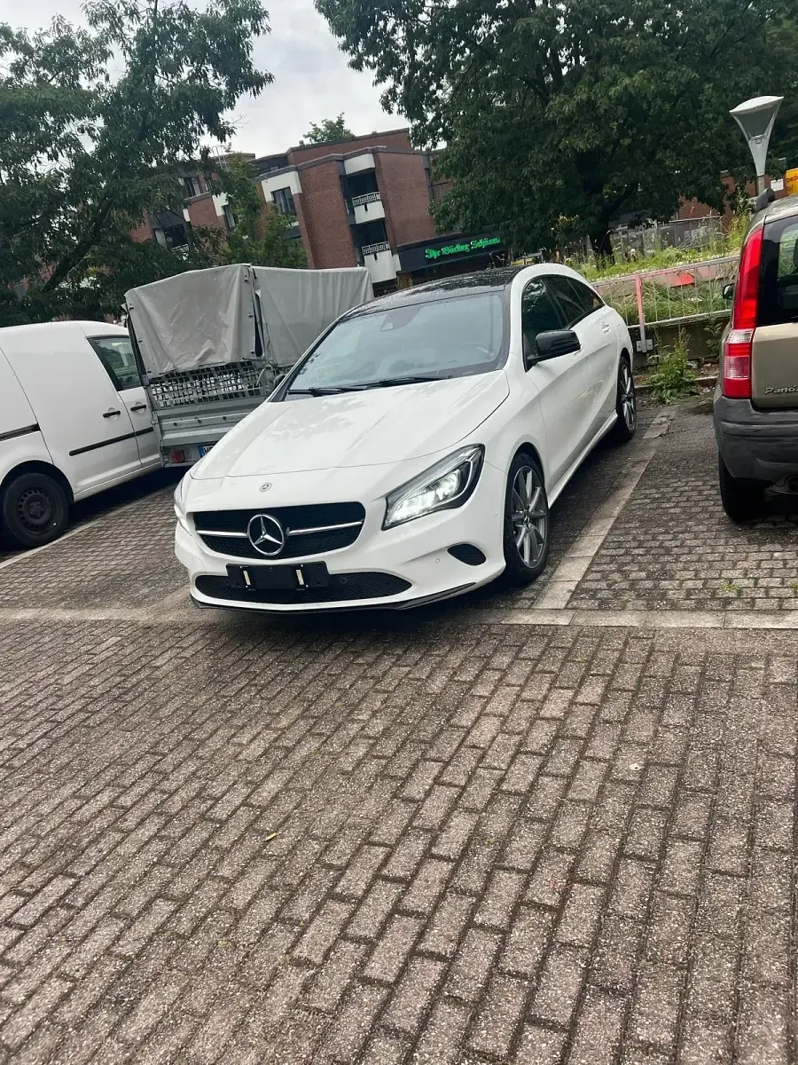Gebraucht Mercedes CLA220 2018 Weiß Coupé